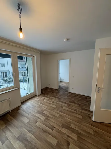 2 Zimmer gegen 3-4 Zimmer — photo 1